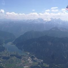 Flugwegposition um 12:29:35: Aufgenommen in der Nähe von Gemeinde Bad Goisern am Hallstättersee, Bad Goisern am Hallstättersee, Österreich in 2507 Meter